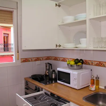 Apartamento Ahumor Entero 20 M Sevilla -6pax *